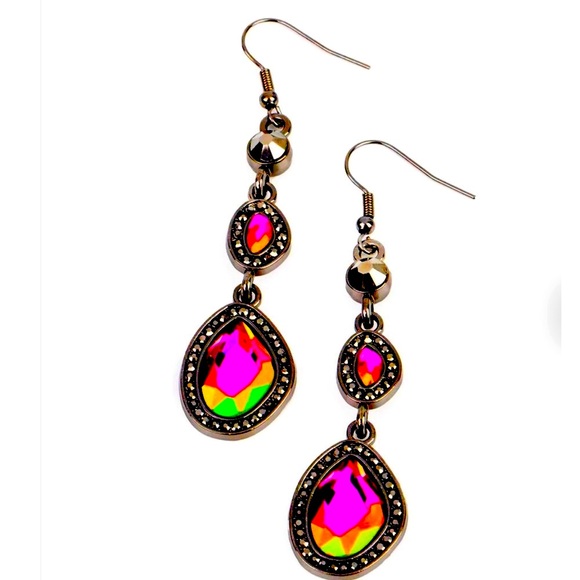 💎💫💎 “DRIPPING SELF-CONFIDENCE” MULTI EARRING ~ PAPARAZZI❗️💎💫💎 - Picture 4 of 5